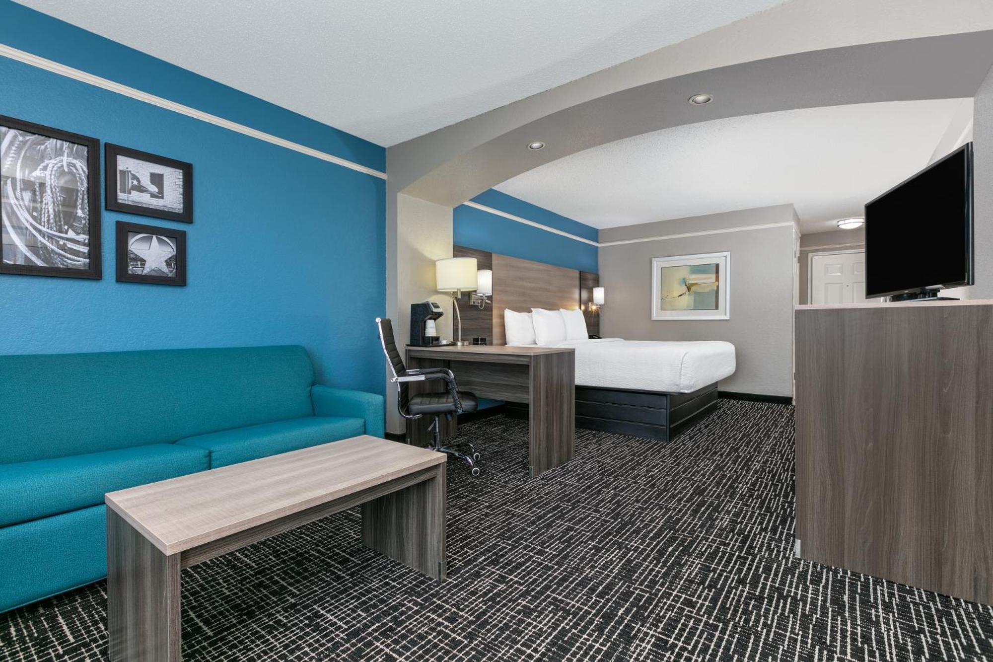 Executive King Room,1710107456:JPEG