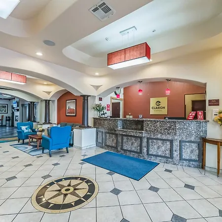 Clarion Inn & Suites Weatherford South-2